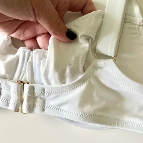 Victoria’s Secret Swim Wicked Essentials White Floral Eyelet Swim Bikini Top 34D - Picture 4 of 5